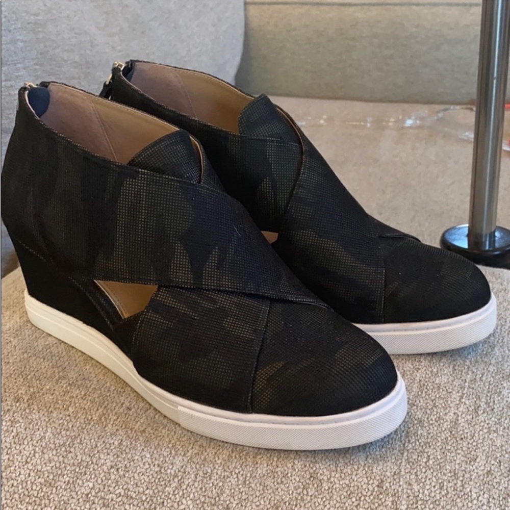 Paolo wedges